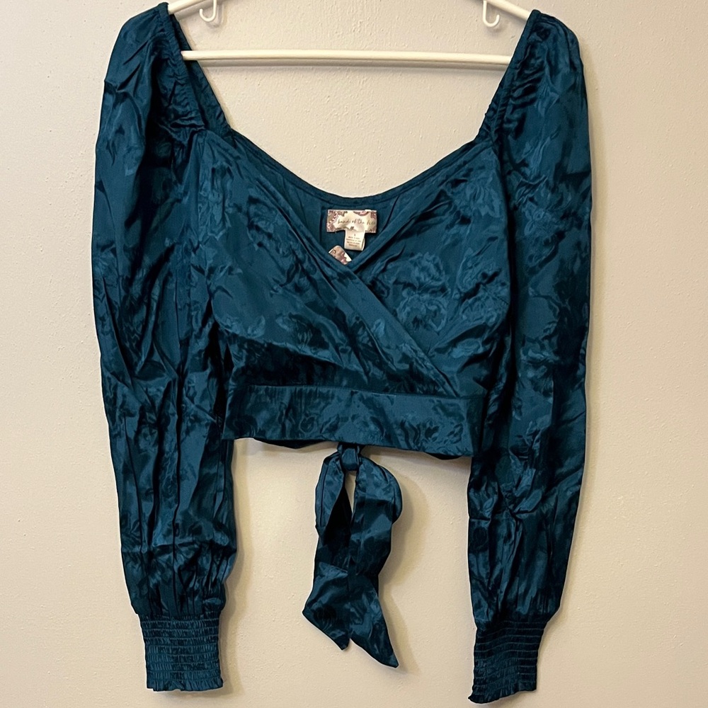 Chic Teal Balloon Sleeve Blouse - Picture 4 of 11